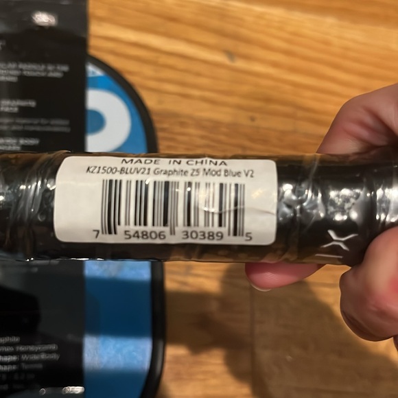 NEW onix Z5 graphite pickleball paddles - Picture 3 of 4